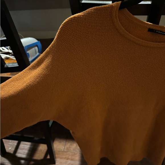 Orange sweater - Picture 2 of 3